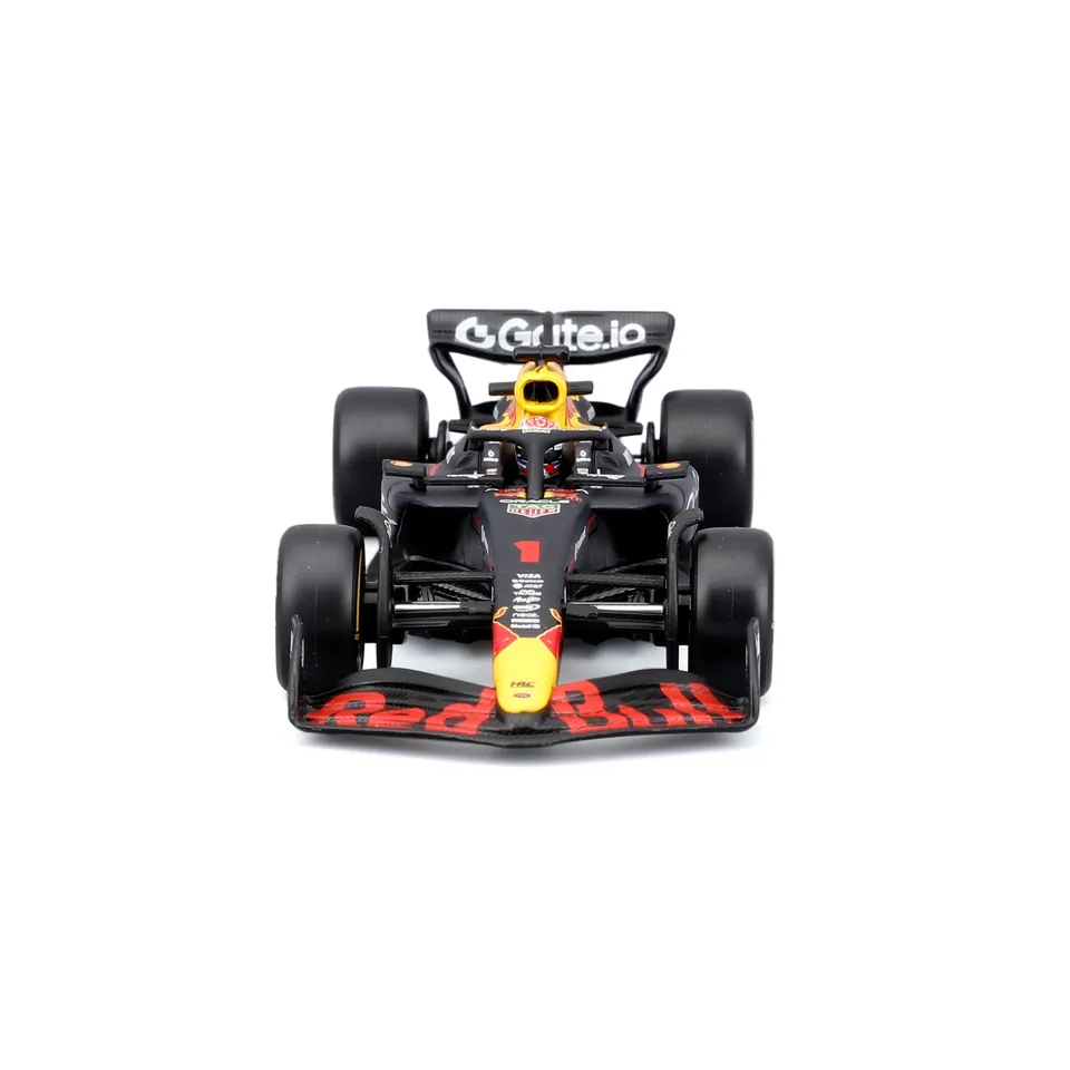 Max Verstappen RB21 04